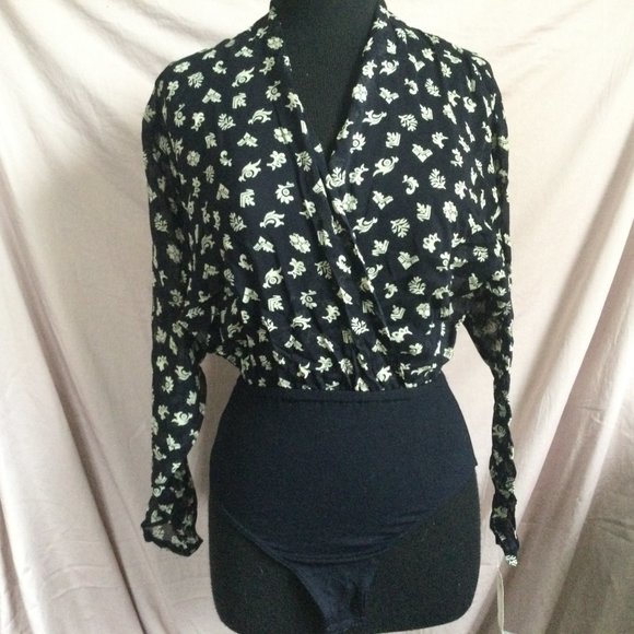 Jean Paul Germany Sheer Crisscross Navy and cream Body Suit Small Size 6 - Picture 4 of 15